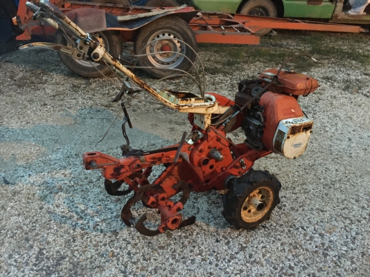 รถพรวนดิน เครื่องเบนซินล้อยาง รถพรวนดิน เครื่องเบนซินล้อยาง