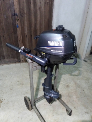 ขายเครื่อง 2.5 แรง 4 จังหวะหางสั้น สภาพใหม่ครับ