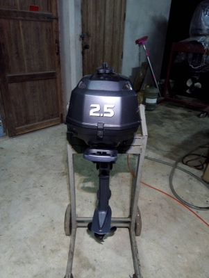 ขายเครื่อง 2.5 แรง 4 จังหวะหางสั้น สภาพใหม่ครับ