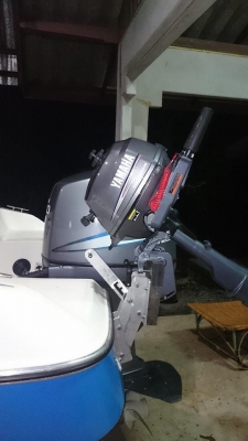 ขายเครื่อง 2.5 แรง 4 จังหวะหางสั้น สภาพใหม่ครับ