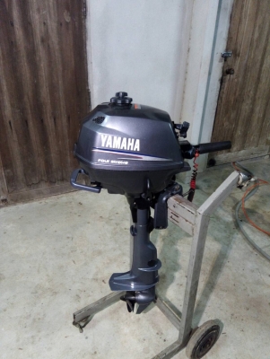 ขายเครื่อง 2.5 แรง 4 จังหวะหางสั้น สภาพใหม่ครับ