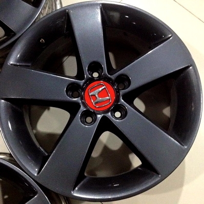 สีเมทาลิคกัน 5รู114 ตจวส่งได้ สีเมทาลิคกัน 5รู114 ตจวส่งได้