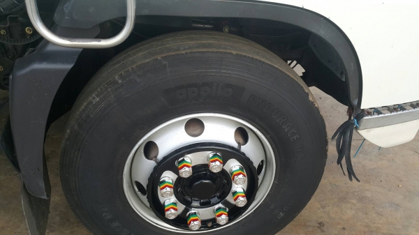 ขายด่วนสิบล้อเพลาเดียวล่องกะบะสามมิตร ยาว6.20 ม.220แรง คัสซีสวยทั้งเส้น มี3คัน ขายด่วนสิบล้อเพลาเดียวล่องกะบะสามมิตร ยาว6.20 ม.220แรง คัสซีสวยทั้งเส้น มี3คัน