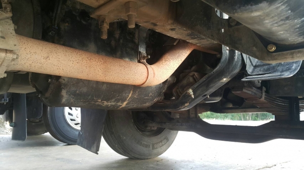 ขายด่วนสิบล้อเพลาเดียวล่องกะบะสามมิตร ยาว6.20 ม.220แรง คัสซีสวยทั้งเส้น มี3คัน ขายด่วนสิบล้อเพลาเดียวล่องกะบะสามมิตร ยาว6.20 ม.220แรง คัสซีสวยทั้งเส้น มี3คัน