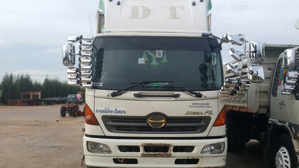 ขายด่วนสิบล้อเพลาเดียวล่องกะบะสามมิตร ยาว6.20 ม.220แรง คัสซีสวยทั้งเส้น มี3คัน