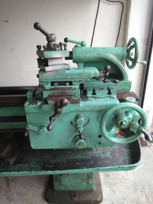 ขายกลึง8ฟุตญี่ปุ่นคอลึกมี3จับ4จับพร้อมราคาเบาๆครับ