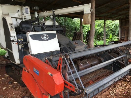 ขายรถเกี่ยวข้าว