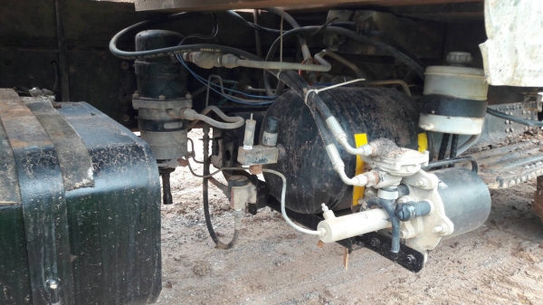 ขาย เทนเลอร์ 10 ล้อ หัวยาว เพลาเดียว เฟืองท้ายใหญ เครื่อง 6BD1 165 แรงม้า เกียร์ร็อคกี้ เบรคลมดัน คัสซีสวย เล่มทะเบียนครบพร้อมโอน