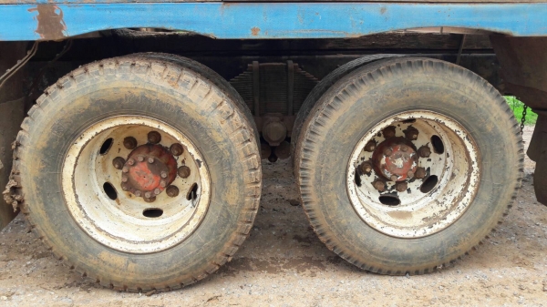 ขาย เทนเลอร์ 10 ล้อ หัวยาว เพลาเดียว เฟืองท้ายใหญ เครื่อง 6BD1 165 แรงม้า เกียร์ร็อคกี้ เบรคลมดัน คัสซีสวย เล่มทะเบียนครบพร้อมโอน