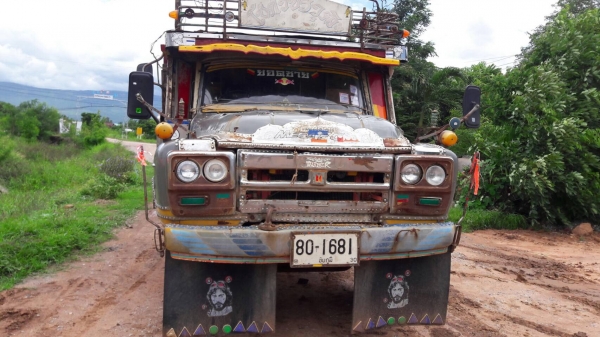 ขาย เทนเลอร์ 10 ล้อ หัวยาว เพลาเดียว เฟืองท้ายใหญ เครื่อง 6BD1 165 แรงม้า เกียร์ร็อคกี้ เบรคลมดัน คัสซีสวย เล่มทะเบียนครบพร้อมโอน