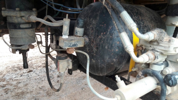 ขาย เทนเลอร์ 10 ล้อ หัวยาว เพลาเดียว เฟืองท้ายใหญ เครื่อง 6BD1 165 แรงม้า เกียร์ร็อคกี้ เบรคลมดัน คัสซีสวย เล่มทะเบียนครบพร้อมโอน