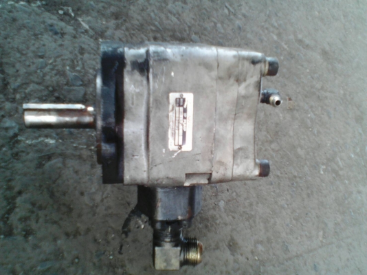 ขายปั้มไฮโดรลิค 20 ตัน ราคา 15000 บาท โทร 0920976322