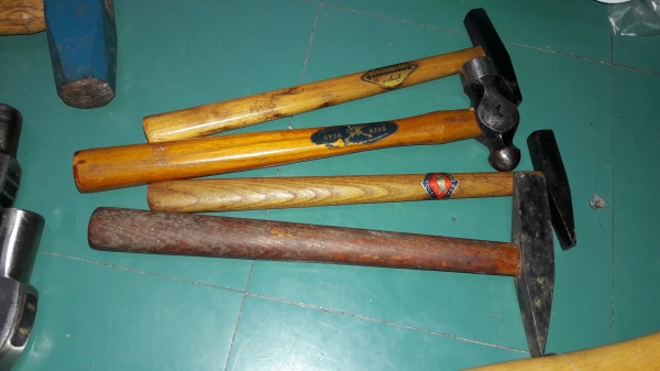 ขายค้อนหงอนตราตาด้ามไม้สวยๆเหล็กดี