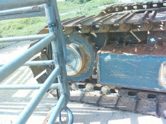 รถขุดเล็ก LS30 ขนาด PC30 เก๋งตู้ รถสวยมากๆใช้น้อย