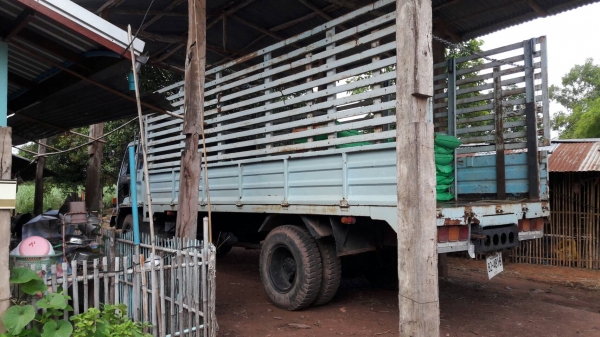 ขาย 6 ล้อ ISUZU กระบะยาว 6 เมตร เครื่อง 6BG1 เทอร์โบ 195 แรงม้า คัสซีสวยตลอดเส้น เบรคทิฟฟี่ สโลว์อินเตอร์ พาวเวอร์ ทะเบียนพร้อมโอน