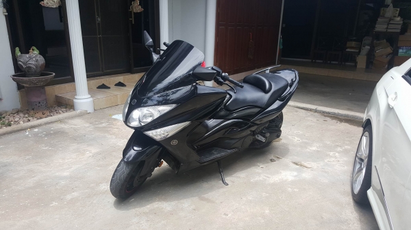 ฝากขาย / ขาย T max 500 cc ทะเบียนโอน2010 จัดได้ 180,000