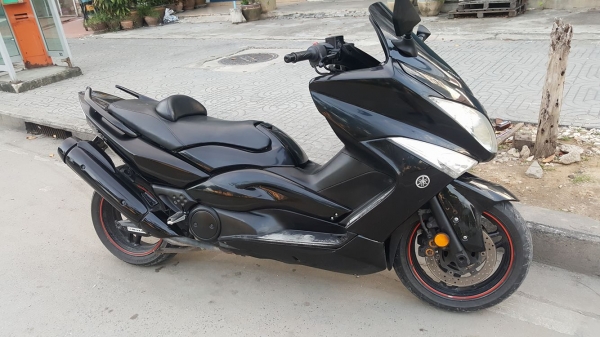 ฝากขาย / ขาย T max 500 cc ทะเบียนโอน2010 จัดได้ 180,000