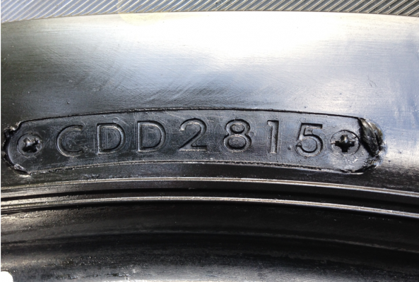 ยาง Bridgestone 265 65 17 กลางปี15 ดอกเต็ม ราคาไม่แพง