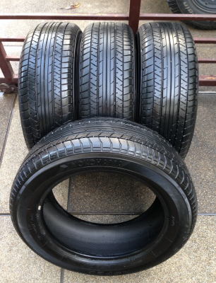 ยาง Bridgestone 265 65 17 กลางปี15 ดอกเต็ม ราคาไม่แพง