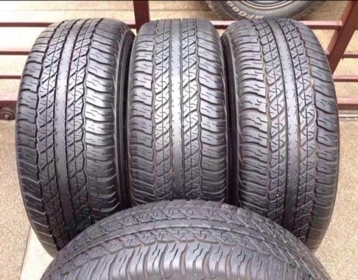 ยาง Dunlop 265 65 17 ปลายปี15 ดอกเต็ม ราคาไม่แพง