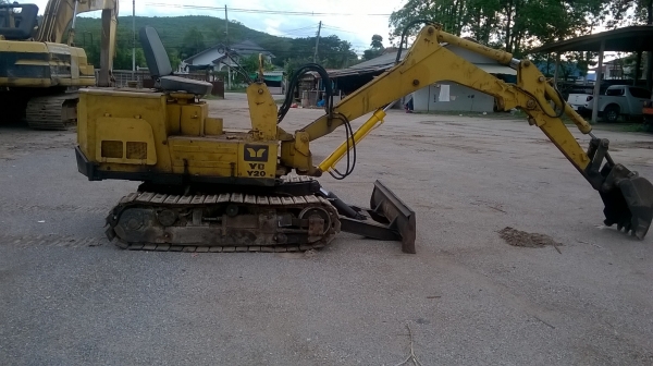 รถแบคโฮ YANMAR YB 20 ใช้งานได้ 99,000 ทดลองขับได้เลยค่ะ รถแบคโฮ YANMAR YB 20 ใช้งานได้ 99,000 ทดลองขับได้เลยค่ะ