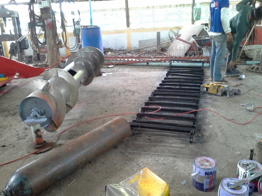 นำส่งแล่วครับ ขอบคุณท่านที่มีอุปการะคุณครับ  เกษตรพัฒนา 10  ht เครื่อง isuzu 195 เลดทั้งคัน บิ้วงานใหม่ คันนี้เสร็จมีคันใหม่เตรียมบิ้ว สนใจดูก่อนได้ ครับ