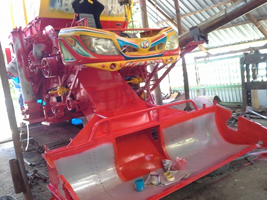 นำส่งแล่วครับ ขอบคุณท่านที่มีอุปการะคุณครับ  เกษตรพัฒนา 10  ht เครื่อง isuzu 195 เลดทั้งคัน บิ้วงานใหม่ คันนี้เสร็จมีคันใหม่เตรียมบิ้ว สนใจดูก่อนได้ ครับ