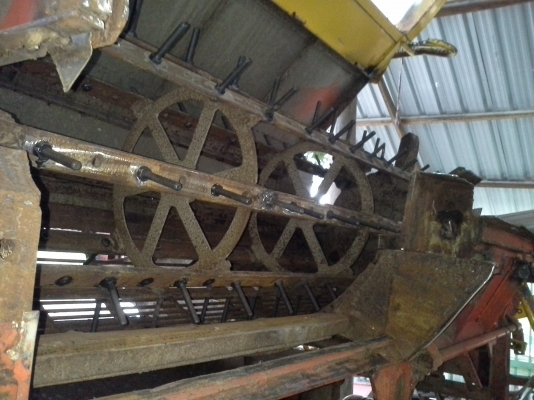 นำส่งแล่วครับ ขอบคุณท่านที่มีอุปการะคุณครับ  เกษตรพัฒนา 10  ht เครื่อง isuzu 195 เลดทั้งคัน บิ้วงานใหม่ คันนี้เสร็จมีคันใหม่เตรียมบิ้ว สนใจดูก่อนได้ ครับ