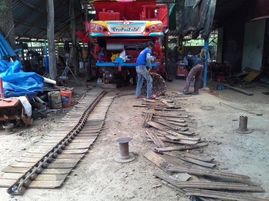 นำส่งแล่วครับ ขอบคุณท่านที่มีอุปการะคุณครับ  เกษตรพัฒนา 10  ht เครื่อง isuzu 195 เลดทั้งคัน บิ้วงานใหม่ คันนี้เสร็จมีคันใหม่เตรียมบิ้ว สนใจดูก่อนได้ ครับ