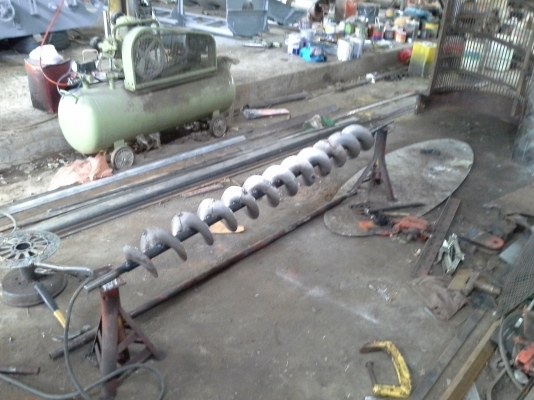 นำส่งแล่วครับ ขอบคุณท่านที่มีอุปการะคุณครับ  เกษตรพัฒนา 10  ht เครื่อง isuzu 195 เลดทั้งคัน บิ้วงานใหม่ คันนี้เสร็จมีคันใหม่เตรียมบิ้ว สนใจดูก่อนได้ ครับ