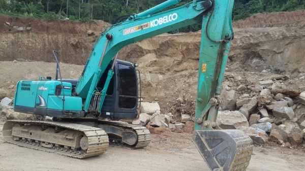 ขายรถแบคโฮ KOBELCO SK140-8 เอกสารใบแจ้งจำหน่าย 6000 ชม.ราคา 1800000