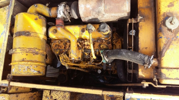 ขายรถแบคโฮ KOMATSU PC100L-1 ช่วงล่างใหญ่ เอวสูง ราคา 400000