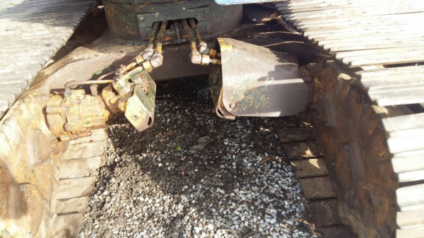 ขายรถแบคโฮ KOMATSU PC100L-1 ช่วงล่างใหญ่ เอวสูง ราคา 400000