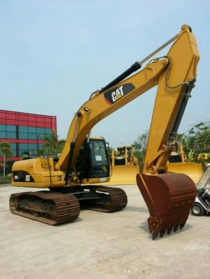 ขายรถแบคโฮ CAT 320 D JAPAN ไมล์ 4000 ชม.ราคา 2450000