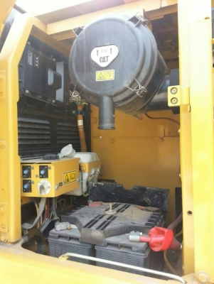 ขายรถแบคโฮ CAT 320 D JAPAN ไมล์ 4000 ชม.ราคา 2450000