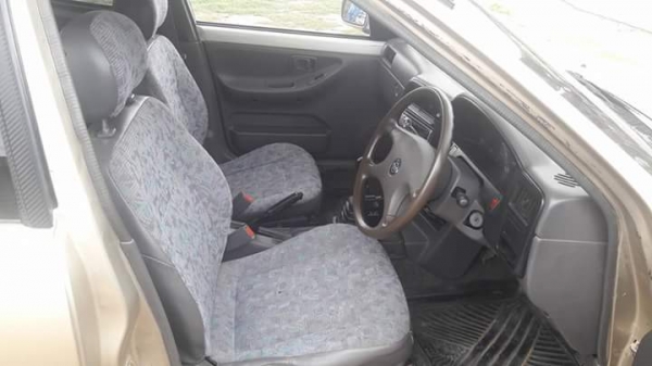 NISSAN NV 1.6 หัวขีด