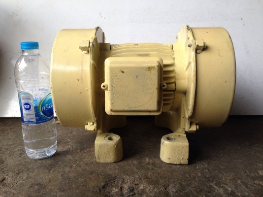 ขายมอเตอร์สั่น-เขย่า Magnetic 1/3HP. 380V made in Germany รุ่นตุ้มใหญ่ สั่นแรงมาก สภาพดี พร้อมใช้งาน