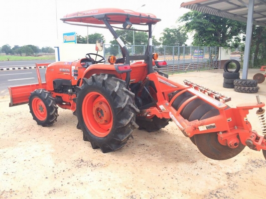 ขายคับL4708. รถปี 56 สภาพนางฟ้า รถใช้งาน 635 ชั่วโมง  ทุกอย่างเดิม สนใจ 084-5486359 สุชาติ