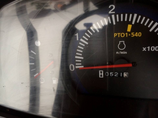 ขาย L3208SP รถปี57 ชั่วโมงการทำงาน 521ชั่วโมง สภาพสวย เกียร์แน่น พร้อมใช้งาน  พร้อมผานหน้า+ผานหลัง ตราช้าง สนใจ 084-5486359