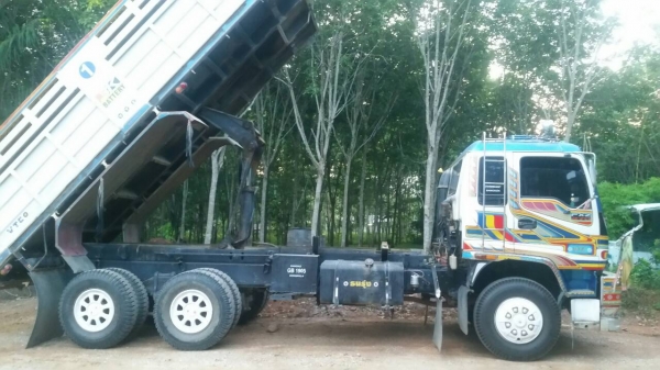 ขายรถบรรทุก 10 ล้อดัมพ์ ISUZU DECA 270 แรงม้าปี 2547 ราคา 1650000