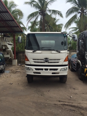 ขายรถบรรทุก 10 ล้อโม่ปูน HINO MEGA 320 แรงม้า ชุดโม่เป็นปั๊มของจีน ราคา 1400000