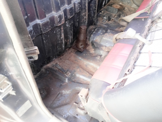 รถอีชุตอนเดียวปี33 เครื่องดี ยางดี แชชขีสวย  พร้อมชุดโอน