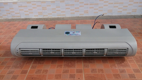 ขายตู้แอร์แขวนฟอมูล่าหน้าปรับได้แบบสี่ช่อง