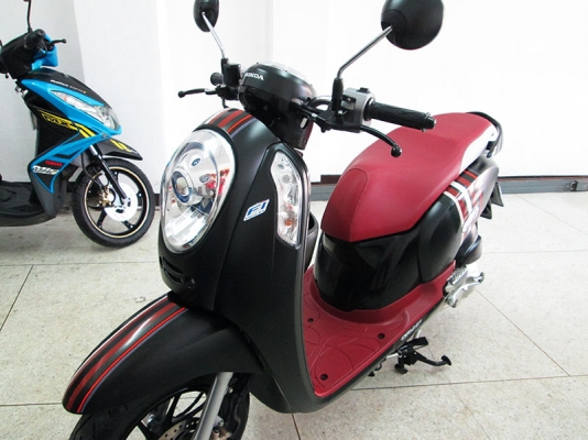 โอนฟรี) ขาย Honda Scoopy I ตัวTOP ล้อแม็ก ปลายปี 2015 ไมล์แท้ 3014 กม เครื่องหัวฉีดประหยัดน้ำมัน  สภาพสวยเดิมๆ มีกุญแจแท้ 2 ดอก