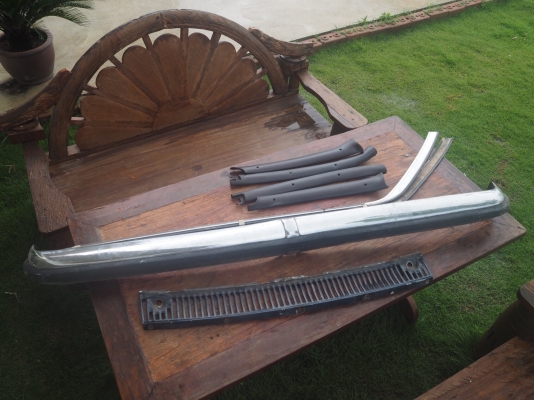 อะไหล่ benz w114/w115