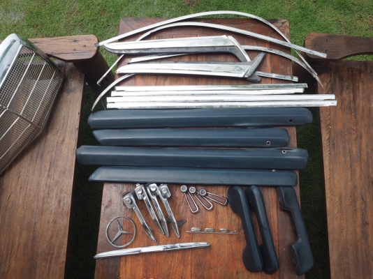 อะไหล่ benz w114/w115