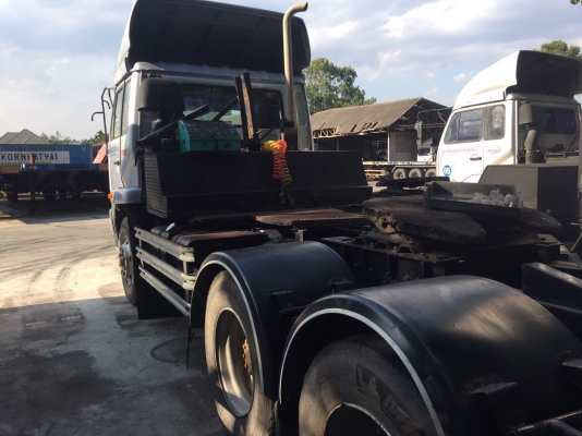 หัวลาก UD 320 แรง  ปี  48-49  รถสวยๆพร้อมใช้งาน  ราคา  920,000 บาท