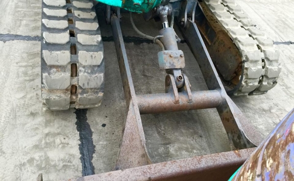 KOMATSU 25-7  ขนาดPC-25 (คอลโทนน้ำมัน) รถเก่านอกแท้ มีเอกสารใบอินวอย☎️สนใจติดต่อ 085-5632278 (ราคาต่อรองได้)