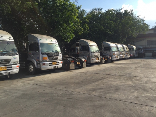 หัวลาก UD  350 แรง  ปี  50-51  มี 10 หัว  สภาพพร้อมใช้งาน  ราคา 950,000  บาท