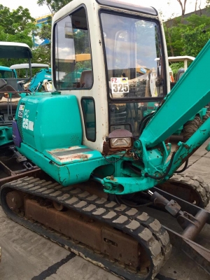 KOMATSU 25-7  ขนาดPC-25 (คอลโทนน้ำมัน) รถเก่านอกแท้ มีเอกสารใบอินวอย☎️สนใจติดต่อ 085-5632278 (ราคาต่อรองได้)